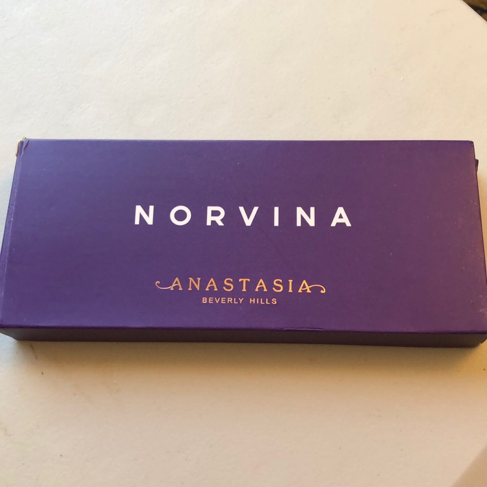 New/unused Anastasia NORVINA eye shadow palette.